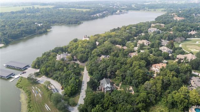 16931 S Highland Ridge Drive, Loch Lloyd, MO 64012