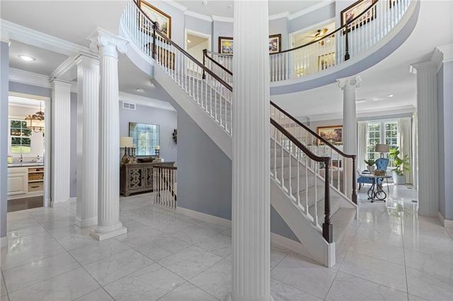 16931 S Highland Ridge Drive, Loch Lloyd, MO 64012