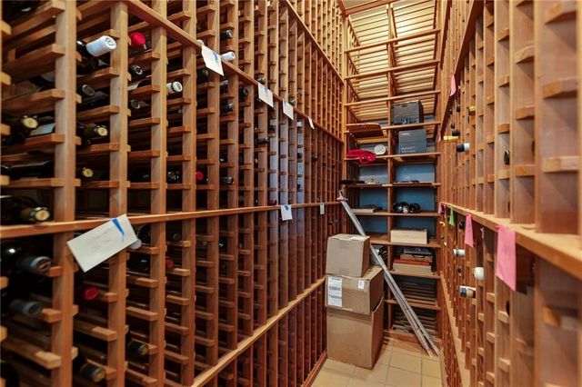 16931 S Highland Ridge Drive, Loch Lloyd, MO 64012