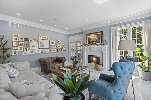 16931 S Highland Ridge Drive, Loch Lloyd, MO 64012