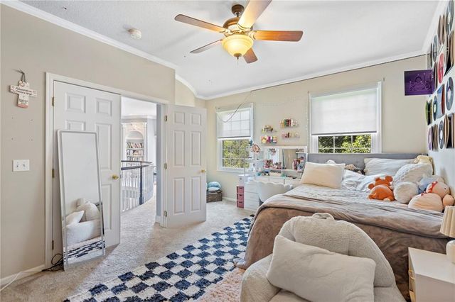 16931 S Highland Ridge Drive, Loch Lloyd, MO 64012