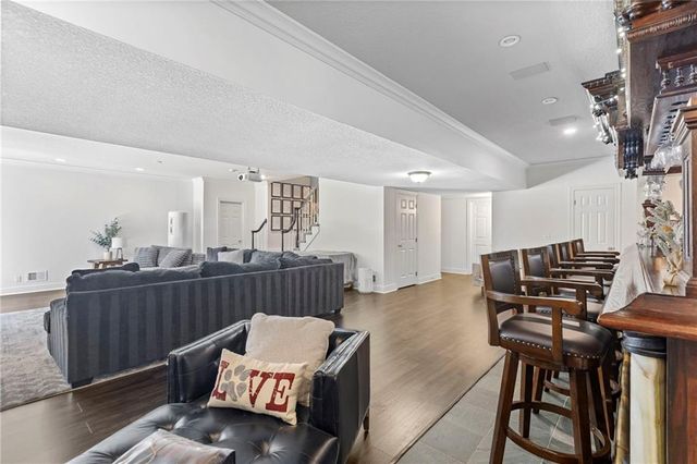 16931 S Highland Ridge Drive, Loch Lloyd, MO 64012