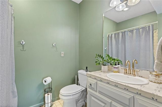 16931 S Highland Ridge Drive, Loch Lloyd, MO 64012