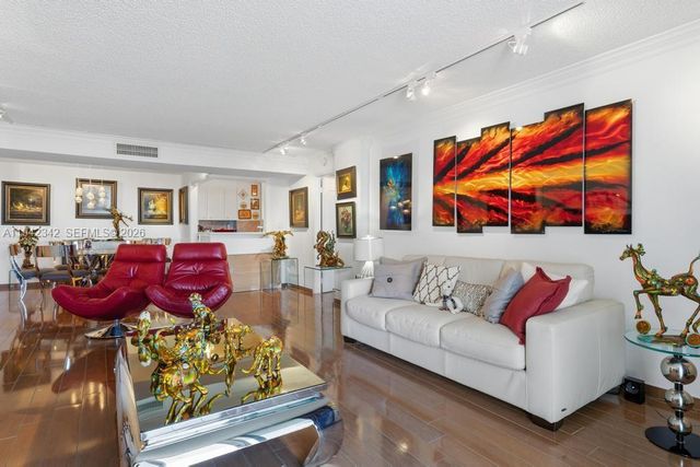 1 Las Olas Cir 306, Fort Lauderdale, FL 33316