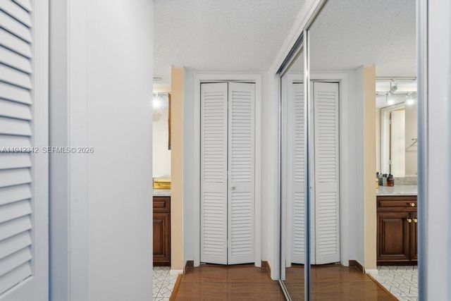 1 Las Olas Cir 306, Fort Lauderdale, FL 33316