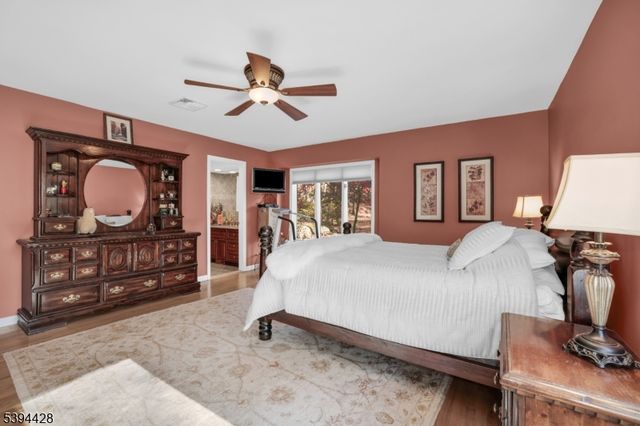 738 Ridge Rd, Kinnelon Boro, NJ 07405