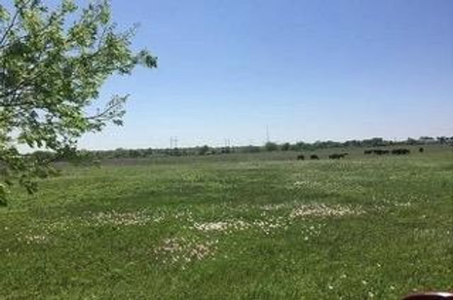 360 County Road 462, Elgin, TX 78621