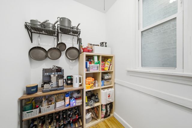 1539 W Addison Street, Chicago, IL 60613