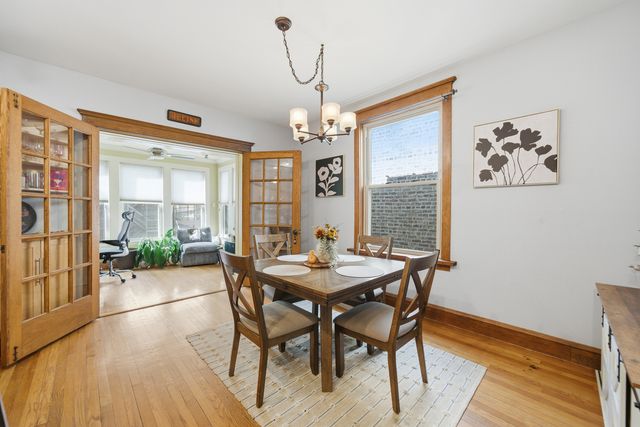 1539 W Addison Street, Chicago, IL 60613