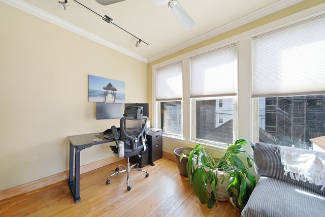 1539 W Addison Street, Chicago, IL 60613