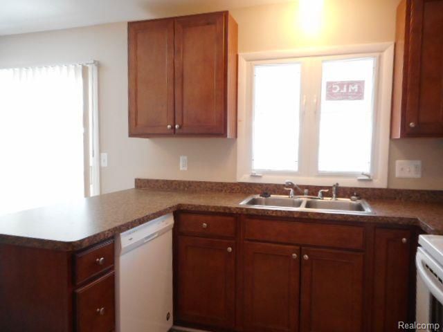 25159 Normandy Street, Roseville, MI 48066