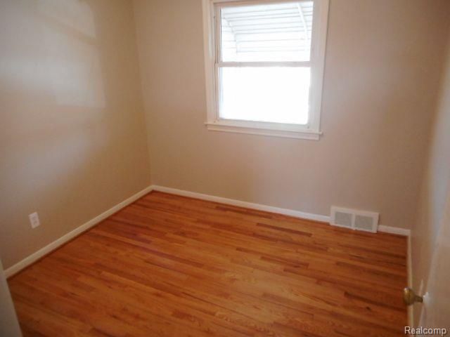 25159 Normandy Street, Roseville, MI 48066