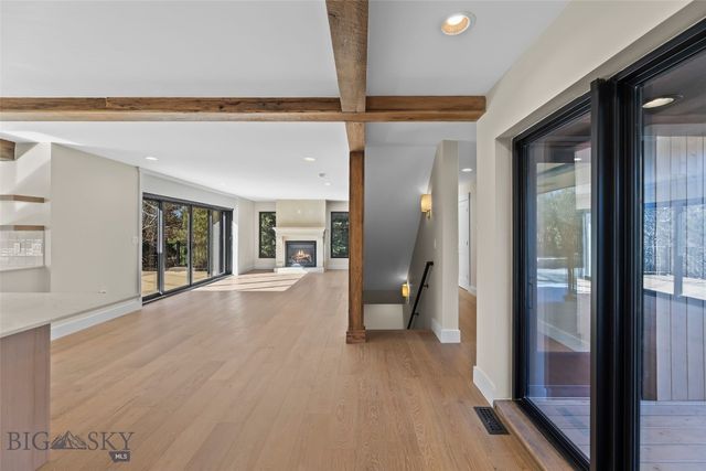 8454 Goldenstein, Bozeman, MT 59715