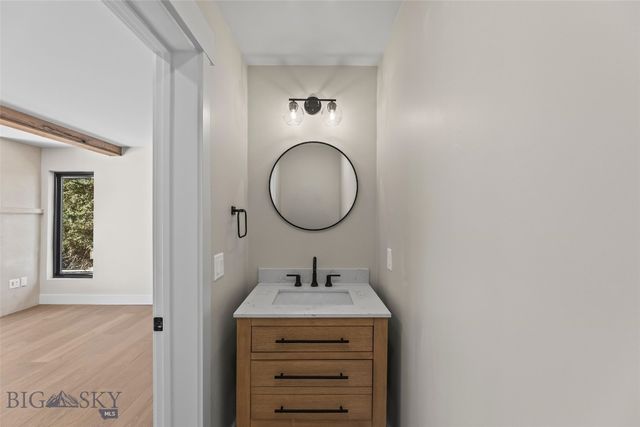 8454 Goldenstein, Bozeman, MT 59715