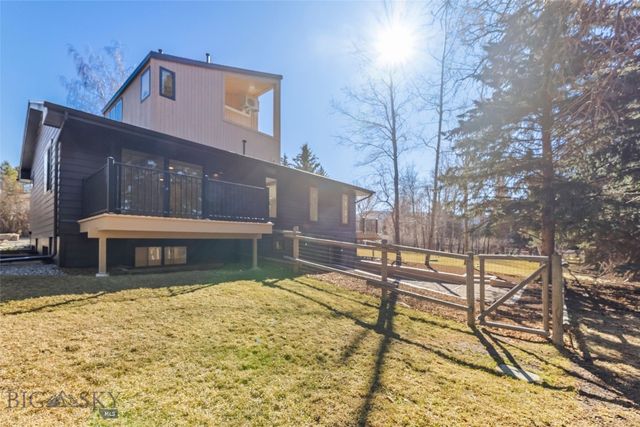 8454 Goldenstein, Bozeman, MT 59715