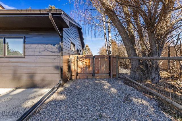 8454 Goldenstein, Bozeman, MT 59715