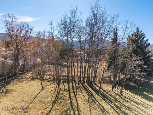 8454 Goldenstein, Bozeman, MT 59715