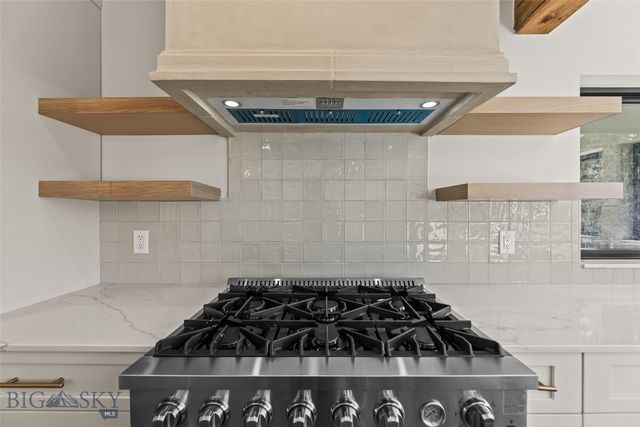 8454 Goldenstein, Bozeman, MT 59715