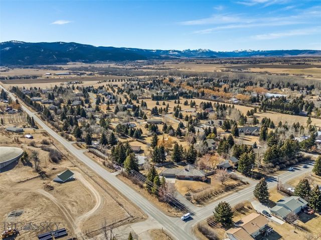 8454 Goldenstein, Bozeman, MT 59715