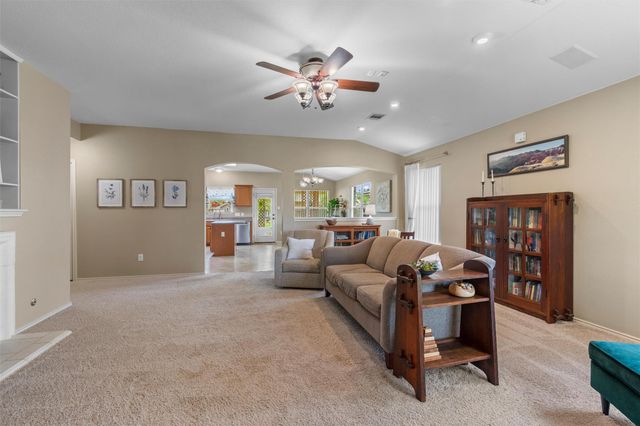 3763 Rod Carew DR, Round Rock, TX 78665