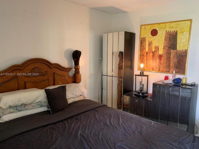 89 Berkshire D 89, West Palm Beach, FL 33417