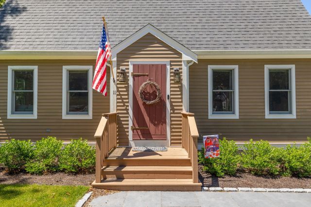 11 Deer Hollow Road, Forestdale, MA 02644