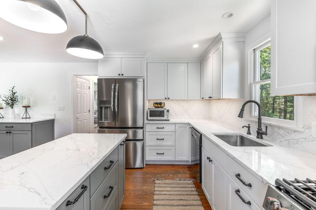 11 Deer Hollow Road, Forestdale, MA 02644