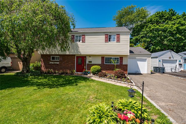 533 5th Street, East Northport, NY 11731