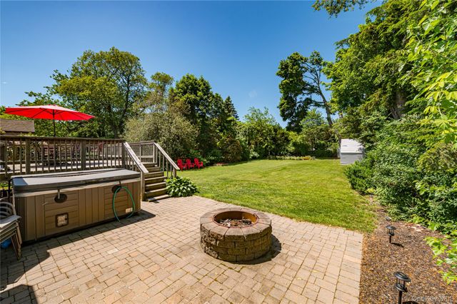 533 5th Street, East Northport, NY 11731