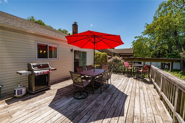 533 5th Street, East Northport, NY 11731