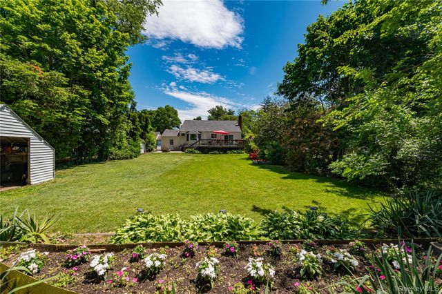 533 5th Street, East Northport, NY 11731
