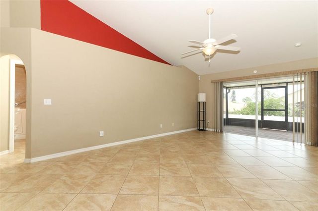 212 REGENCY STREET, Davenport, FL 33896