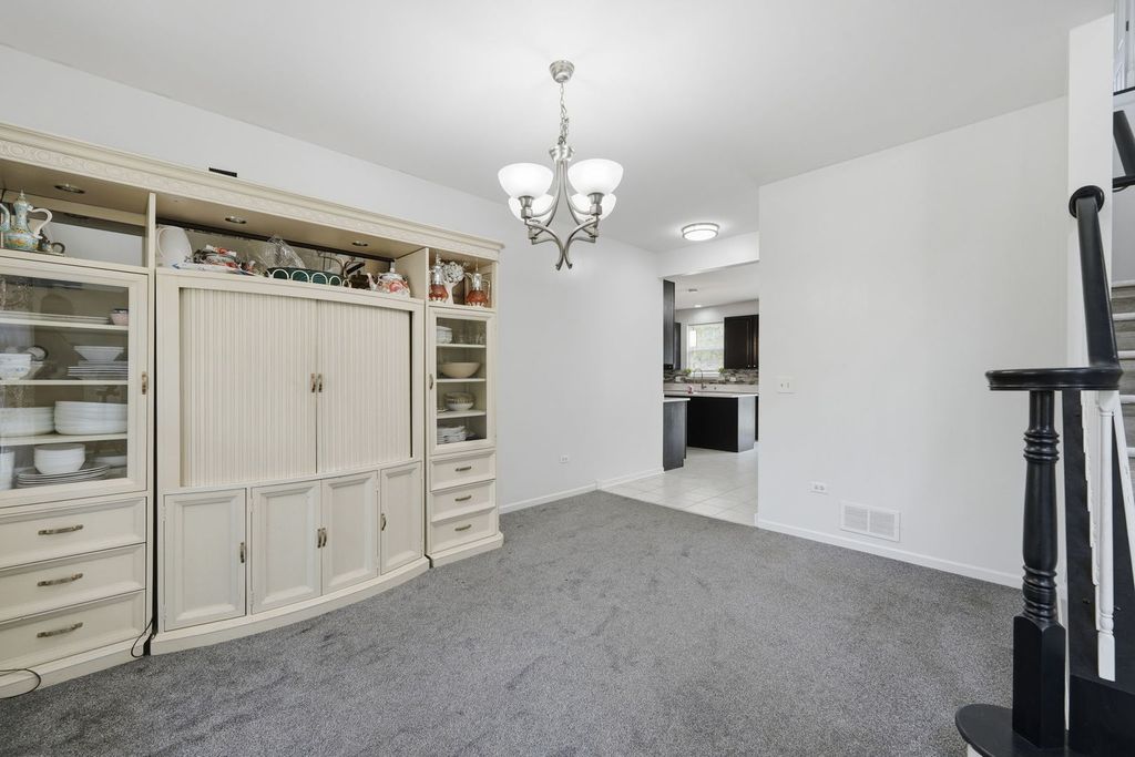 4 Claridge Court, Bolingbrook, IL 60440 — photo 5