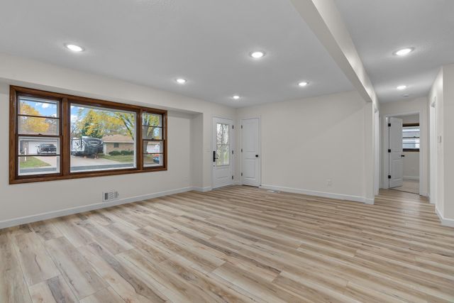 5219 Greenfield Avenue, Mounds View, MN 55112