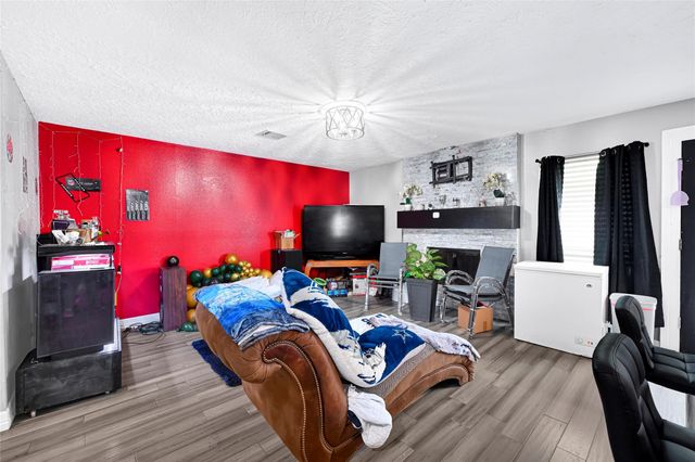 5638 Fairview Forest Drive, Houston, TX 77088