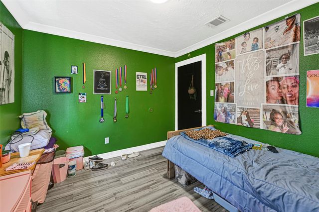 5638 Fairview Forest Drive, Houston, TX 77088