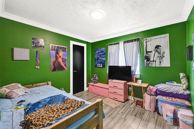 5638 Fairview Forest Drive, Houston, TX 77088