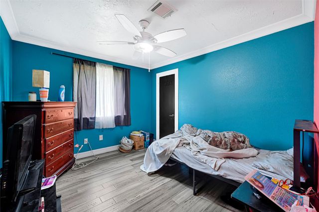 5638 Fairview Forest Drive, Houston, TX 77088