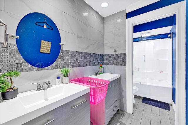 5638 Fairview Forest Drive, Houston, TX 77088