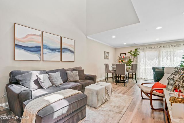 2 Joyce Court, Tinton Falls, NJ 07724