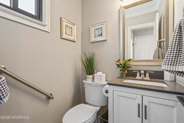 2 Joyce Court, Tinton Falls, NJ 07724