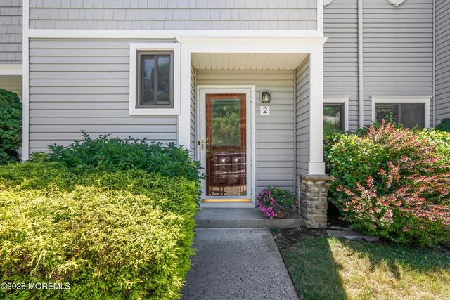 2 Joyce Court, Tinton Falls, NJ 07724