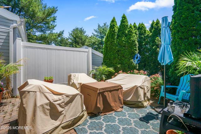 2 Joyce Court, Tinton Falls, NJ 07724