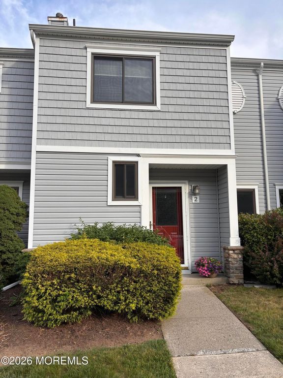2 Joyce Court, Tinton Falls, NJ 07724