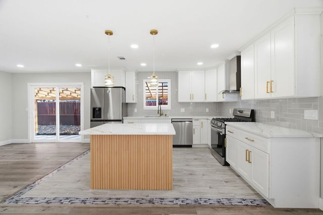 974 Ventura Ave, Livermore, CA 94551