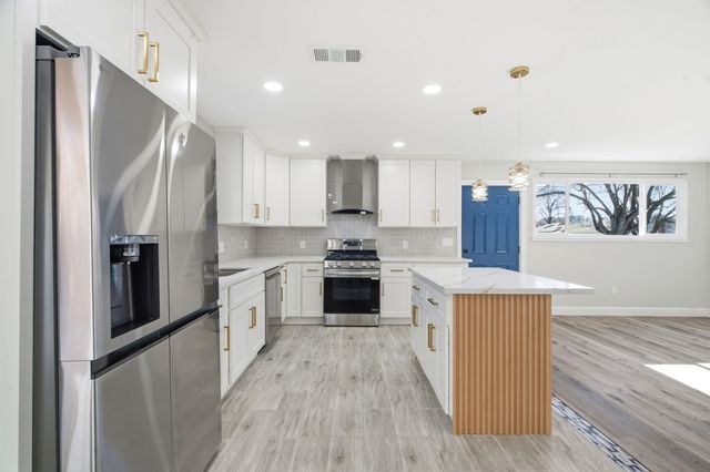 974 Ventura Ave, Livermore, CA 94551