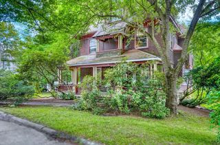 2 Park Ave, Wakefield, MA 01880