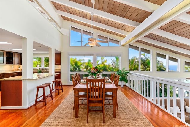 1865 Alaweo Street, Honolulu, HI 96821