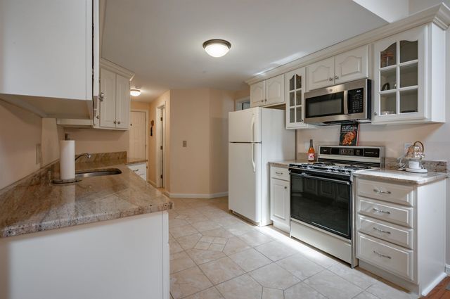 3 Chandler Drive, Atkinson, NH 03811