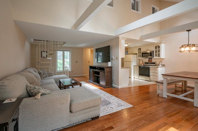 3 Chandler Drive, Atkinson, NH 03811